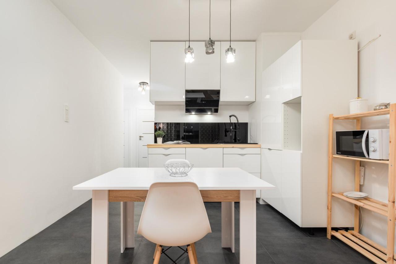 Przerwana 11A By Homeprime Варшава Экстерьер фото